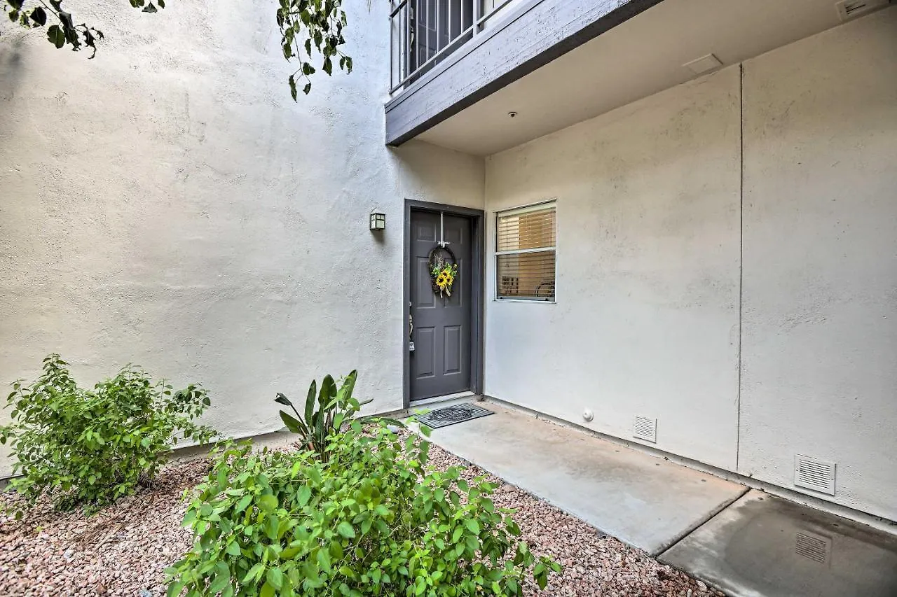 Apartment Bright Scottsdale Condo With Patio 8 Mi To Old Town